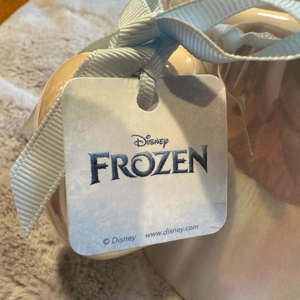 Rae Dunn "Let it go" frozen mug - Picture 5 of 5